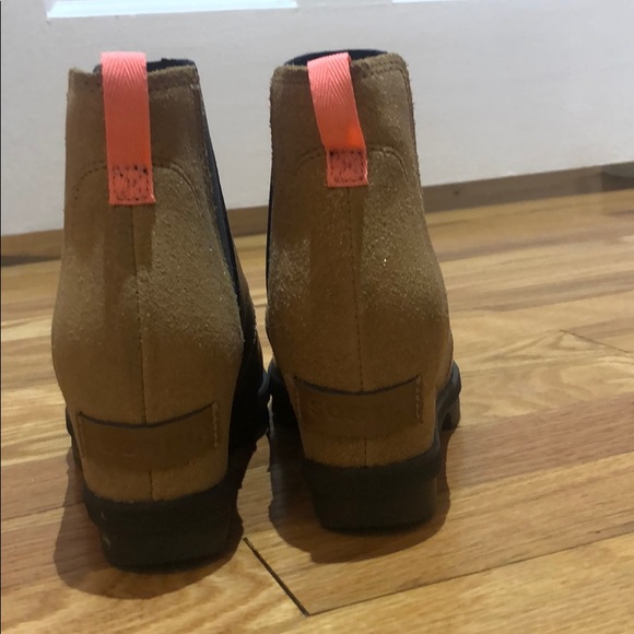 Sorel kids booties - Picture 3 of 3